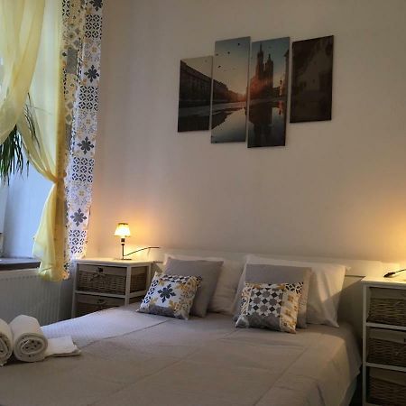 Old Cracow Apartments 크라쿠프 외부 사진