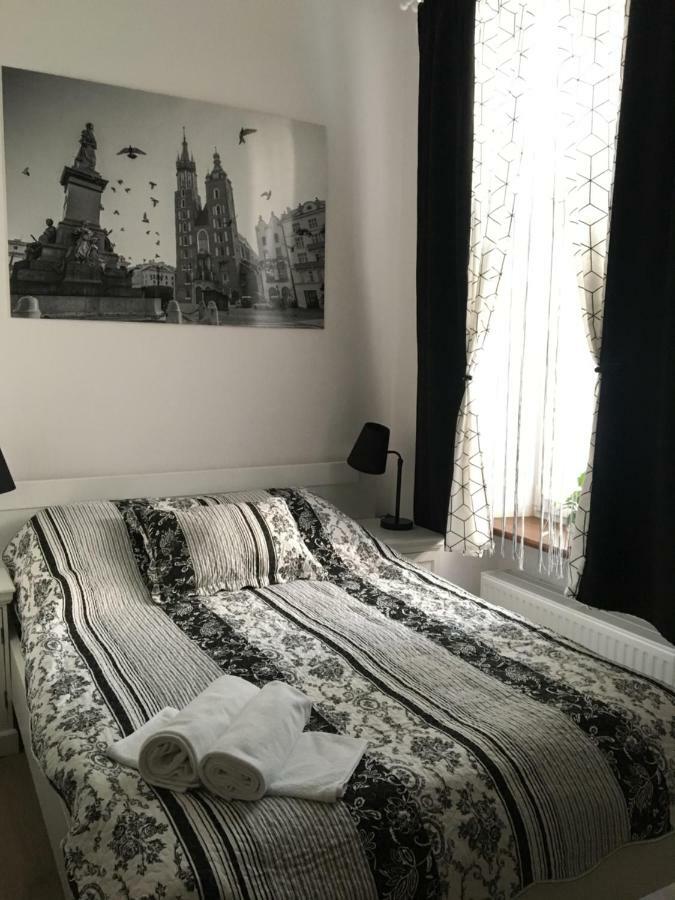 Old Cracow Apartments 크라쿠프 외부 사진